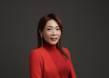 「二代女王」臺灣數位企業總會執行長王怡雯：想「轉型」和打國際戰，就別單打獨鬥！