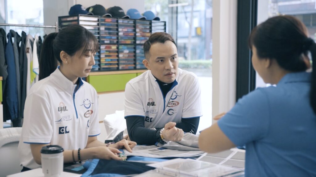 這張圖片的 alt 屬性值為空,它的檔案名稱為 esg.artshirt-5-1024x574.jpg