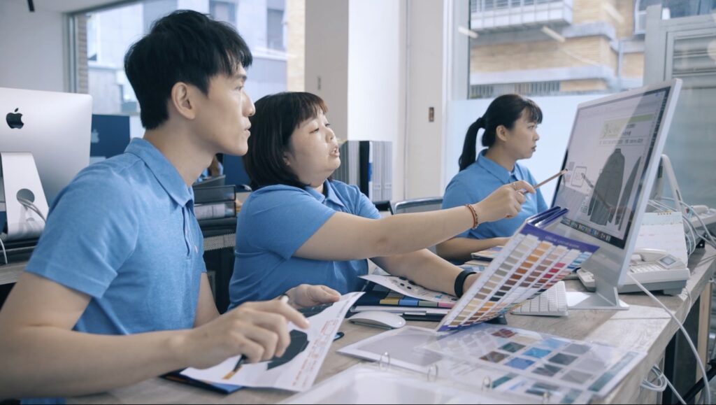 這張圖片的 alt 屬性值為空,它的檔案名稱為 esg.artshirt-6-1024x579.jpg